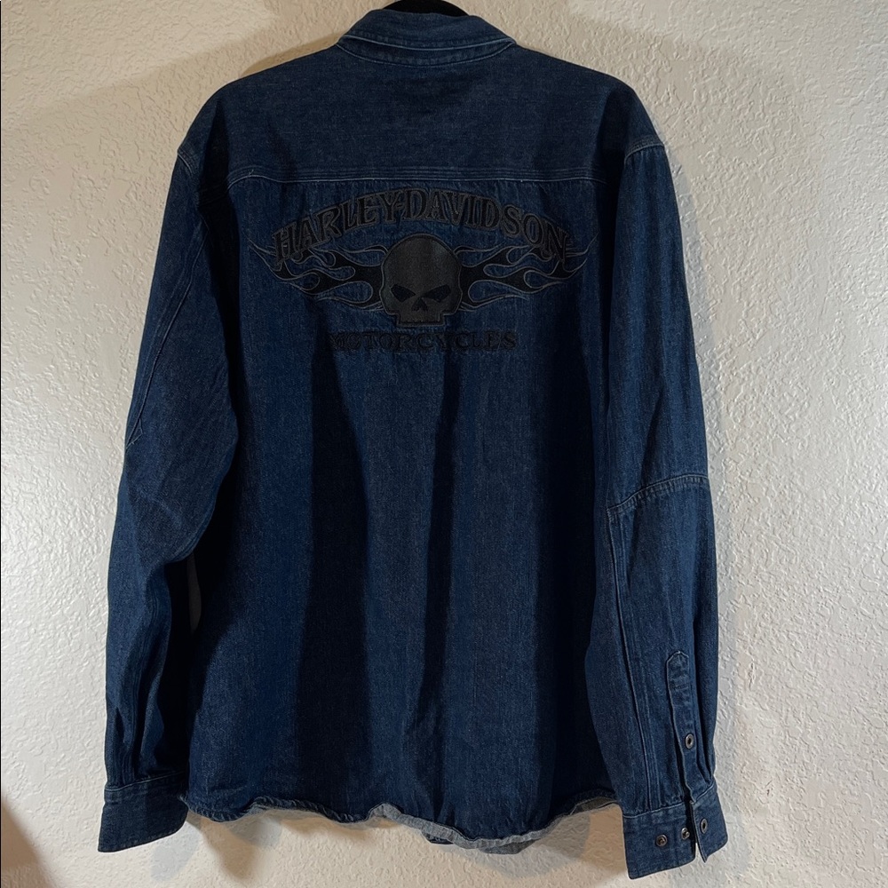 Harley-Davidson Motorcycles Men's Burning Skull Denim Shirt Size XL 99081-13VM - Picture 6 of 12